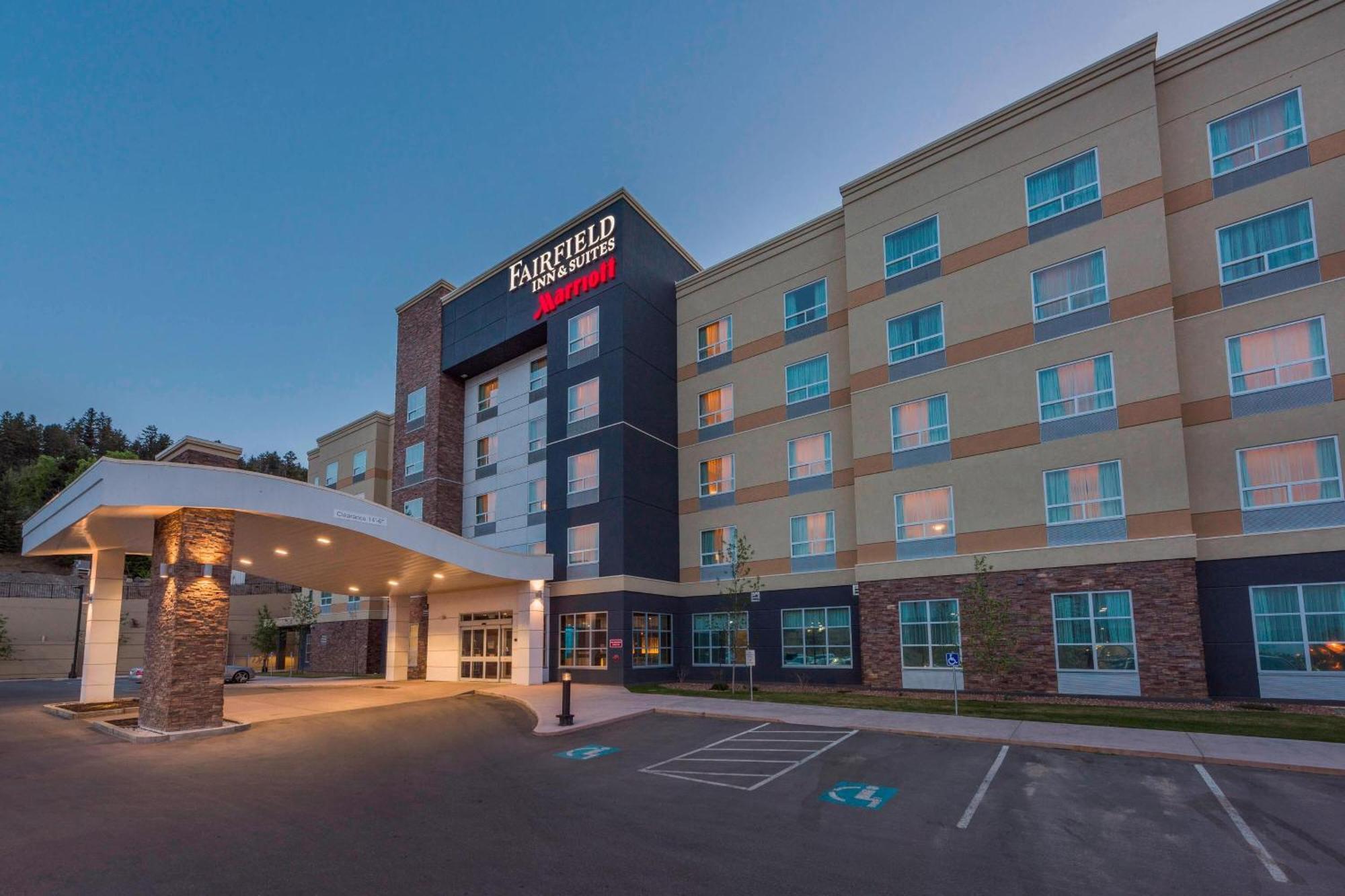 Fairfield Inn & Suites By Marriott Kamloops Exterior foto