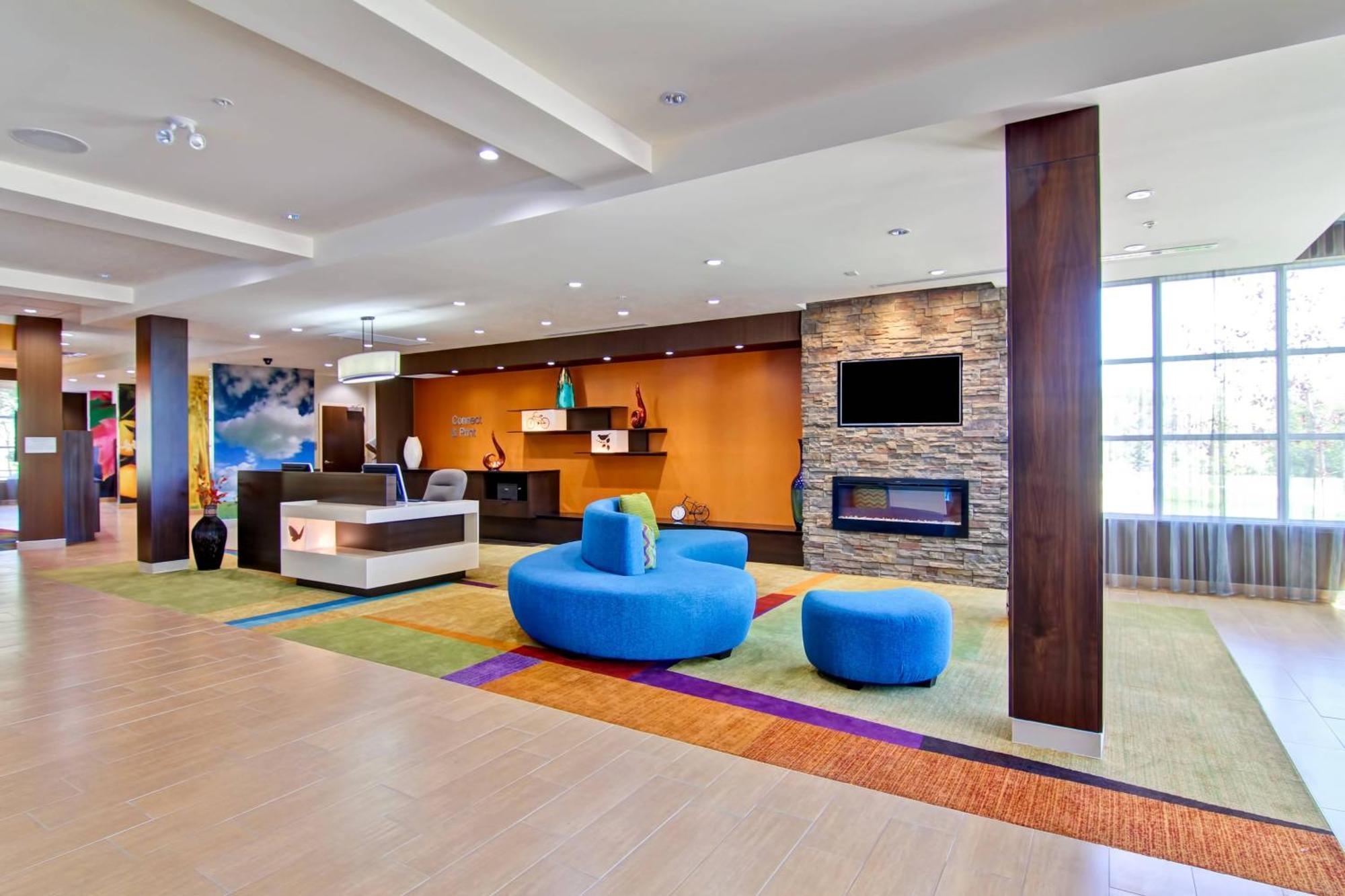 Fairfield Inn & Suites By Marriott Kamloops Exterior foto