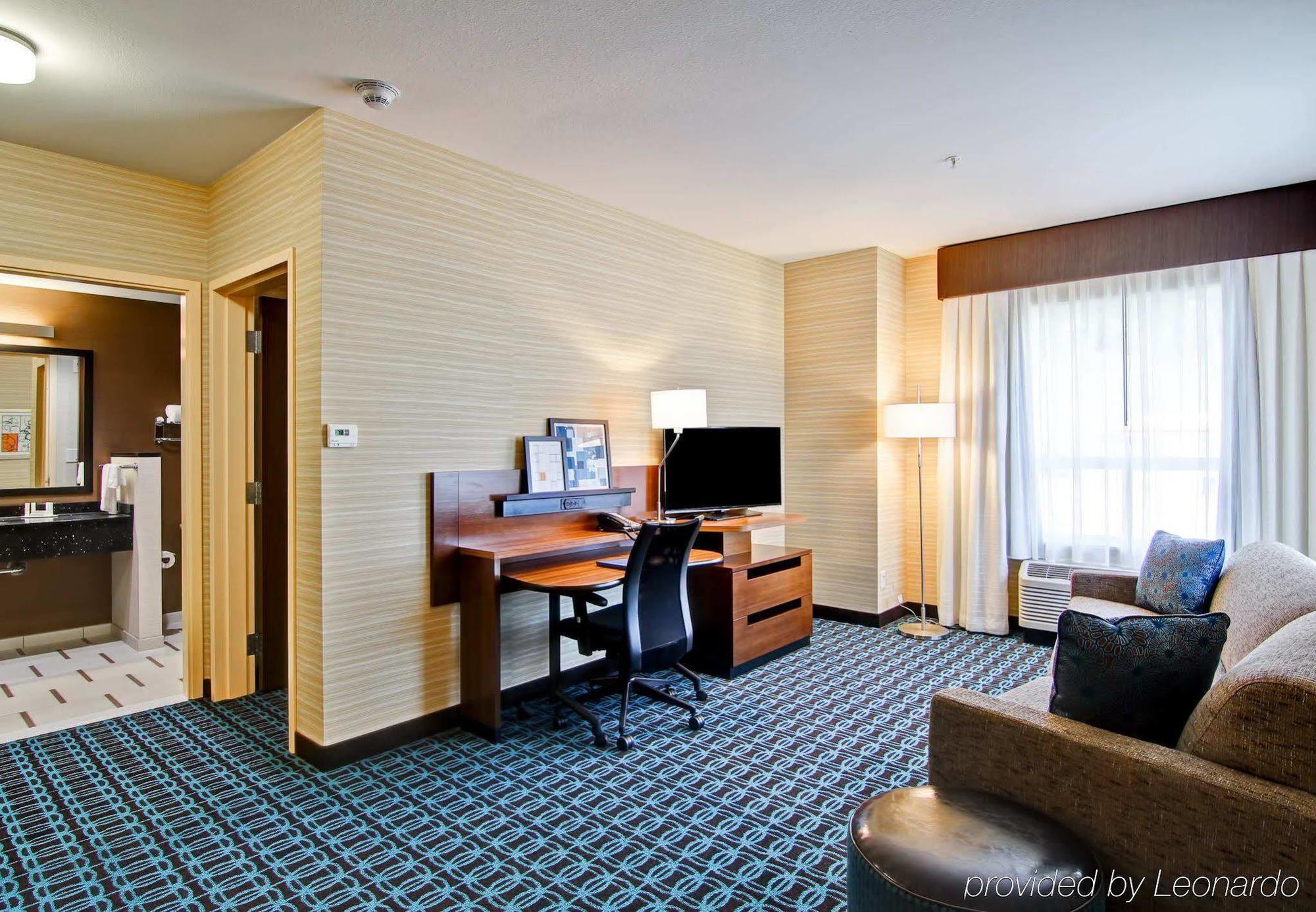 Fairfield Inn & Suites By Marriott Kamloops Exterior foto